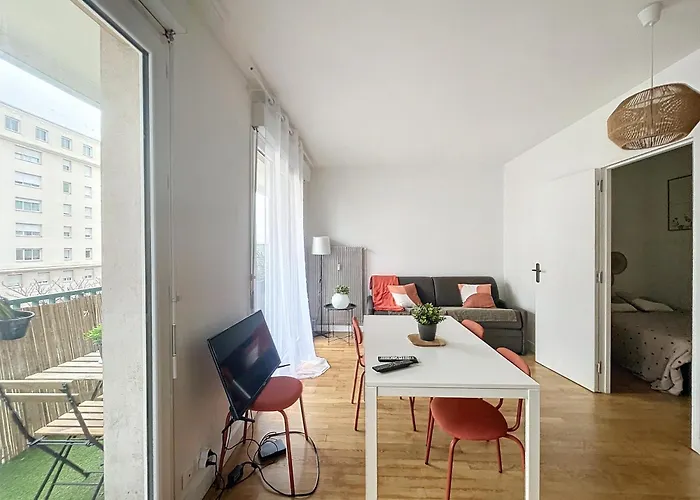 Le Ptit Lyonnais, Prox Tram T3, Terrasse, Moderne